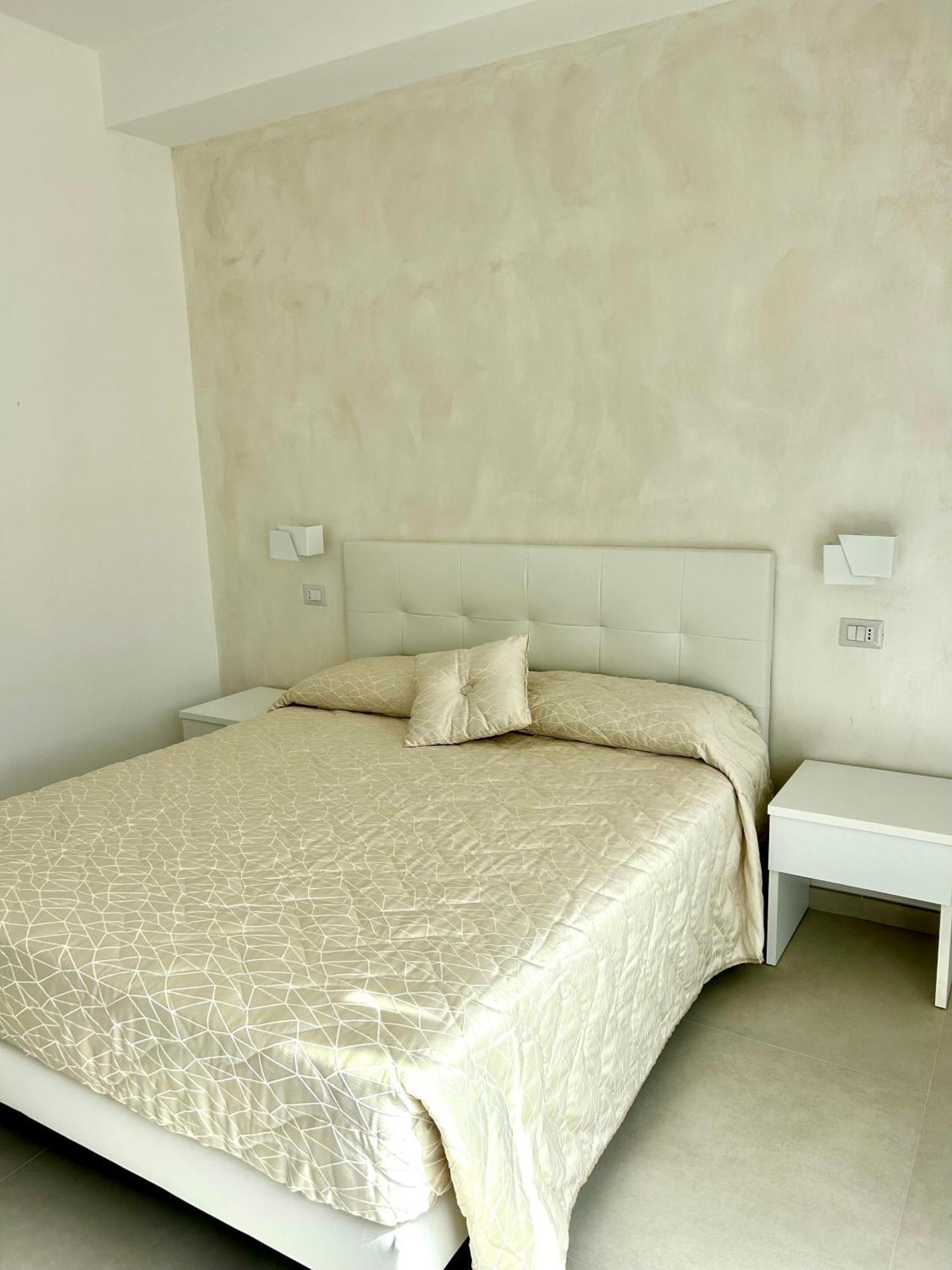 Gemini Luxury Rooms Peschici Esterno foto