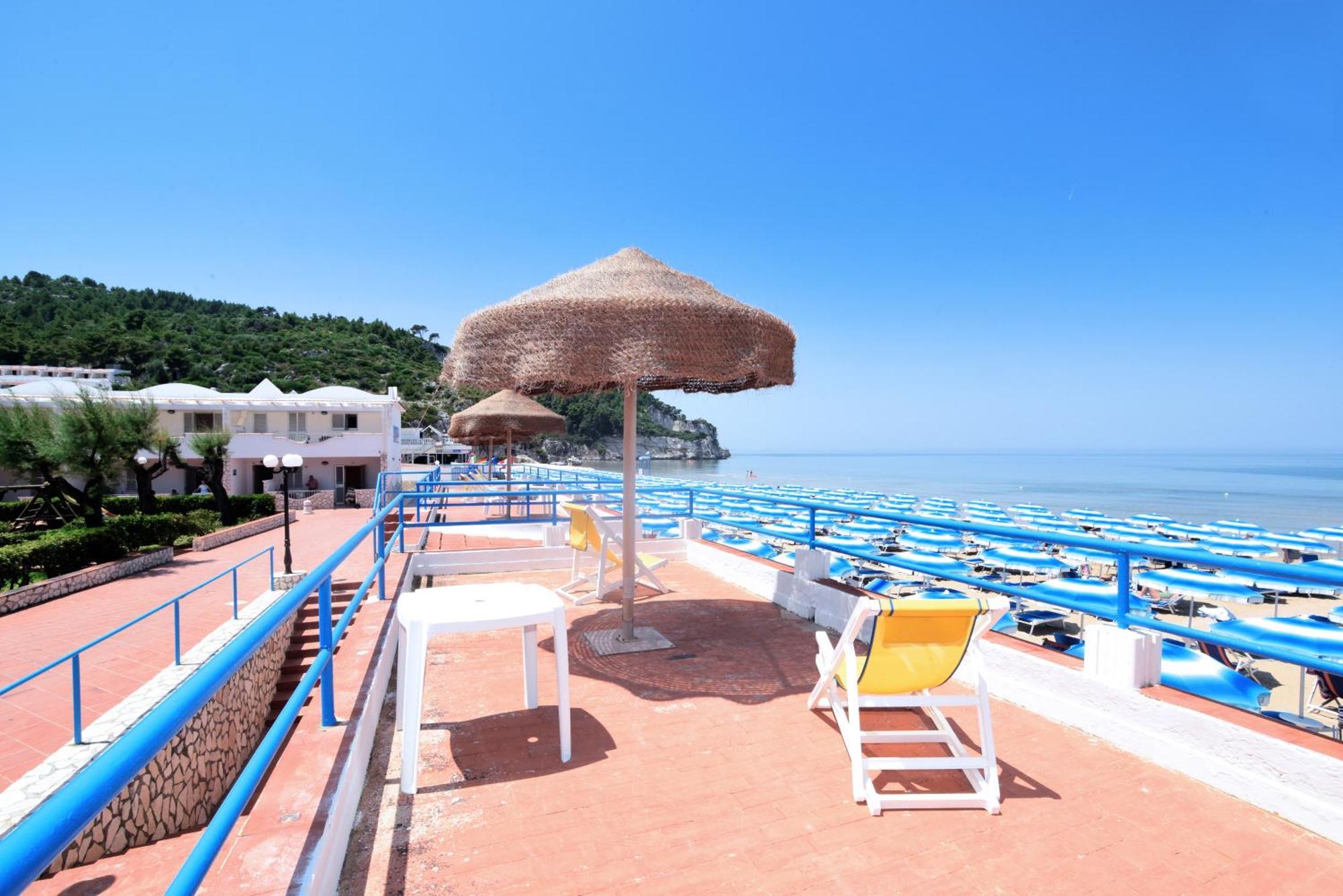 Gemini Luxury Rooms Peschici Esterno foto