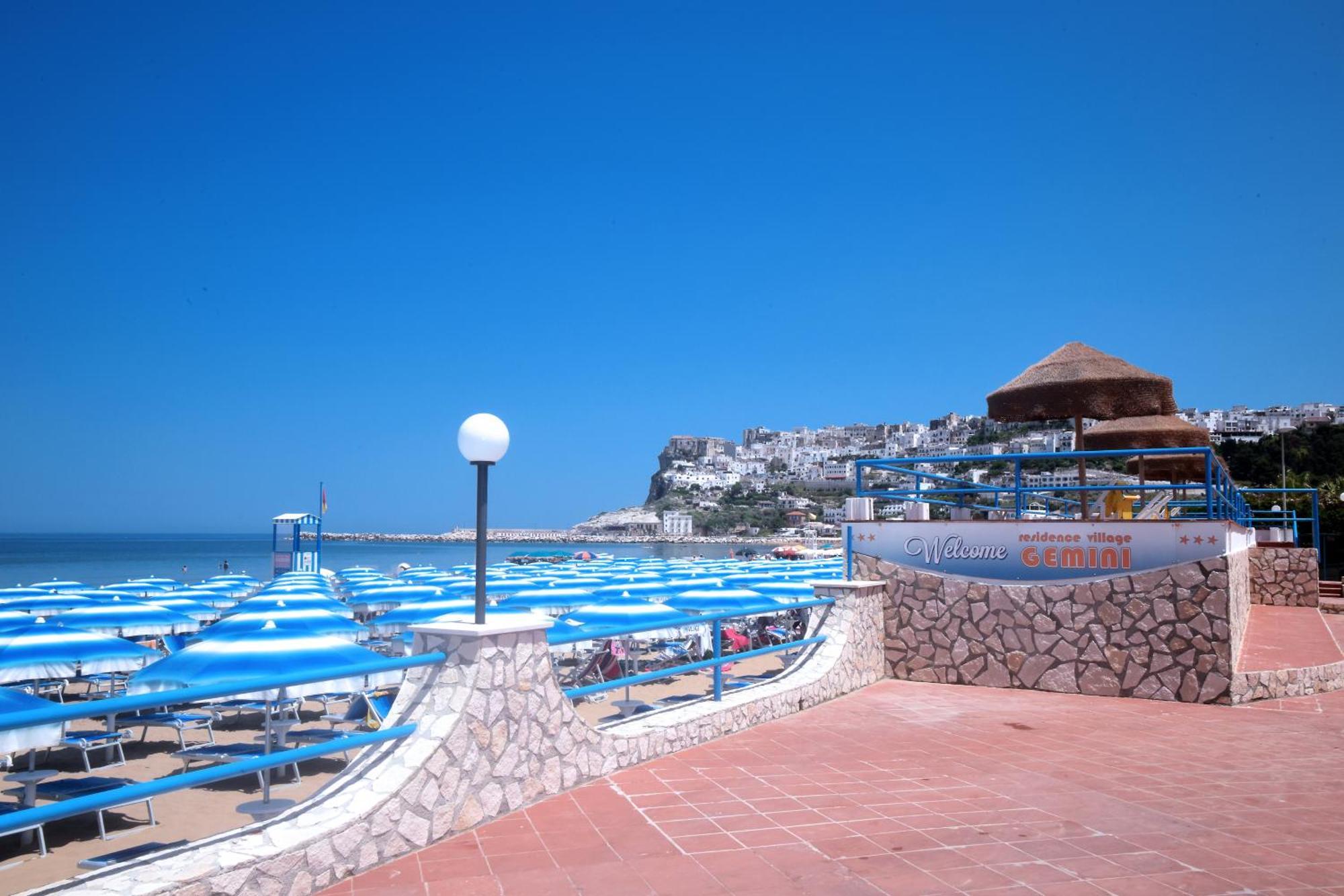 Gemini Luxury Rooms Peschici Esterno foto